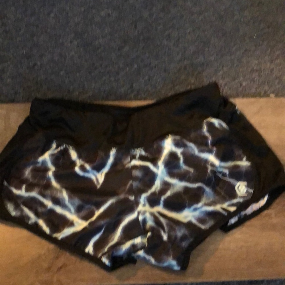Black and white lightning pattern bathing suit shorts